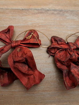 Christmas vintage ornaments like new with ribbons and bows