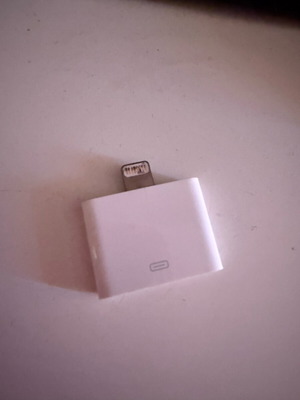 30 Pin to Lightning adaptor used