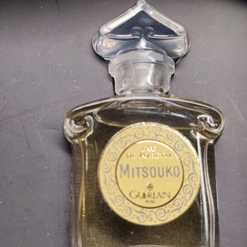 Guerlain mini perfume set like new in velvet case