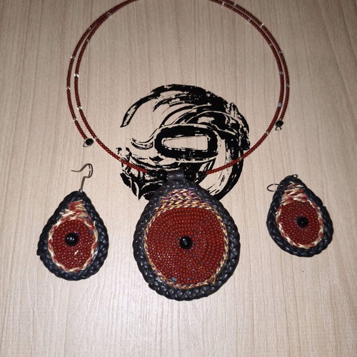 Women's jewelry set new, black and brown