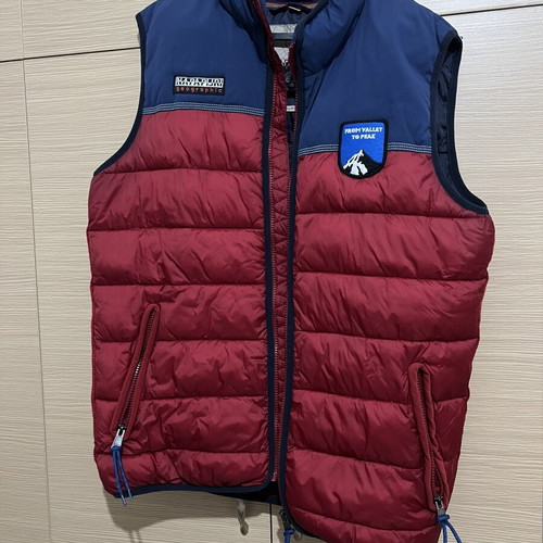 Napapijri sleeveless vest used, black and red, size M