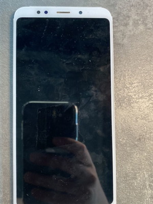 Xiaomi Redmi 5 Plus screen like new