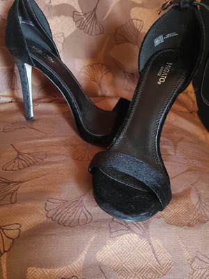 Migato sandals new, size 41
