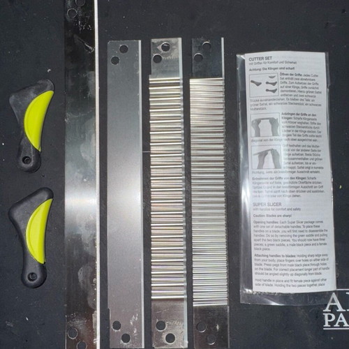 Fimo cutter set 4 blades like new with handles
