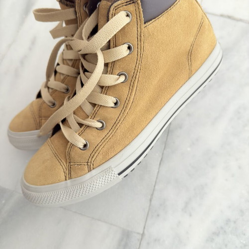 Converse All Star boots like new, black and yellow, size 38