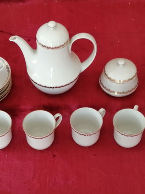 Ionia Sylphis Tea Set 14 Pieces New 1985 with Gold Trim