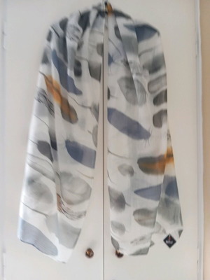 Large transparent scarf new with leaf patterns in shades of gray
