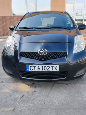 Toyota Yaris 2011 1.4D μεταχειρισμένο, πετρελαιοκίνητο σεντάν, χειροκίνητο, μαύρο