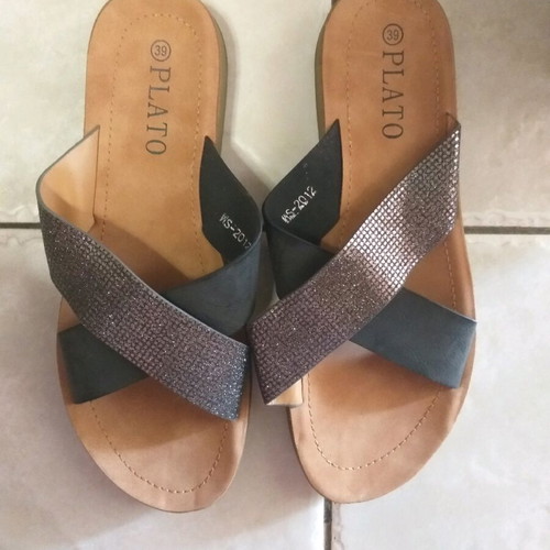 Women's sandals like new, size 39, black