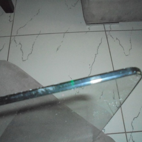 Glass like new, cut 44x53x0.5 cm, 2 pieces with rounded edges