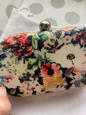 Small Axel evening bag with floral design like new