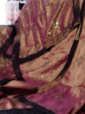 Ολοκληρωμένη στρώση σατέν ταφτά με πούλιες, σετ 5 τεμαχίων, σαν καινούργιο