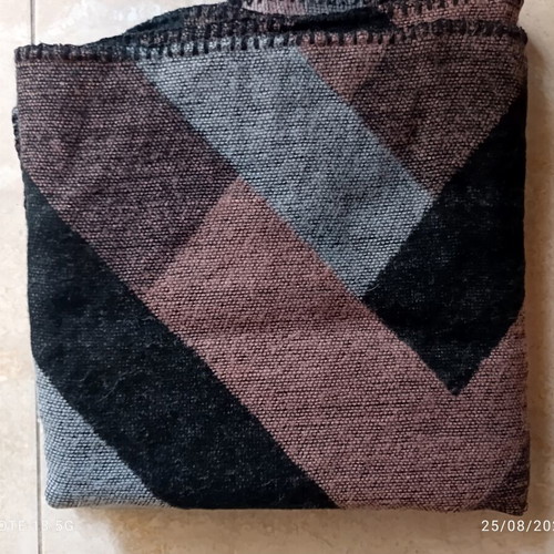 Women's scarf