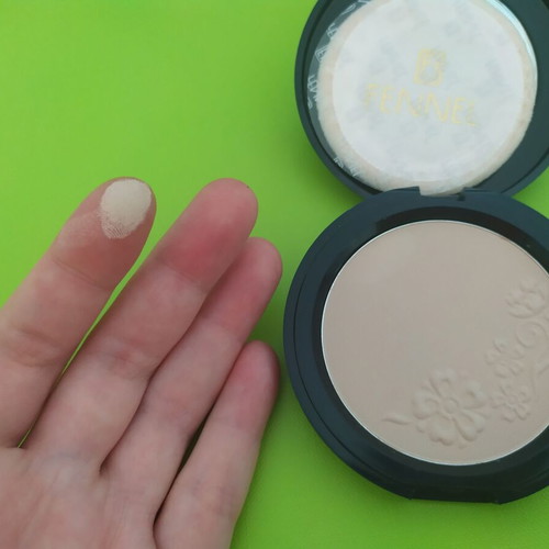 Powder named- ivory beige, new 3 euros