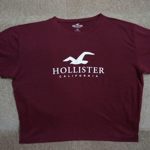 Hollister women's red short-sleeve blouse like new size M