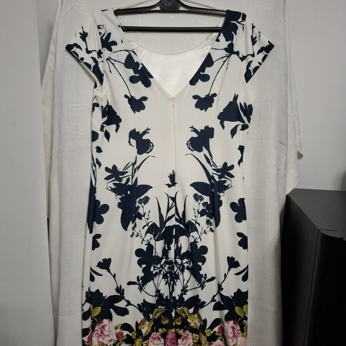 Mattis Floral Midi Dress size L like new, white with navy and pink roses