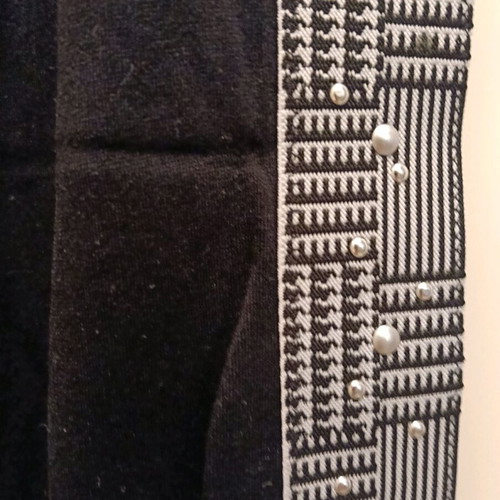 Calzedonia leggings like new with decorative trim on sides