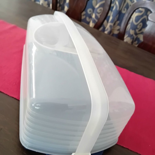 Tupperware storage containers used, pack of two pieces