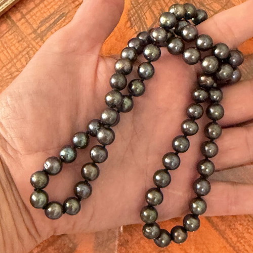 Vintage Italian Long Pearl Necklace like new