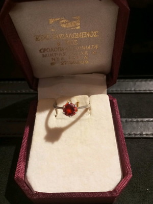Silver ring 925 with red zircon stone like new