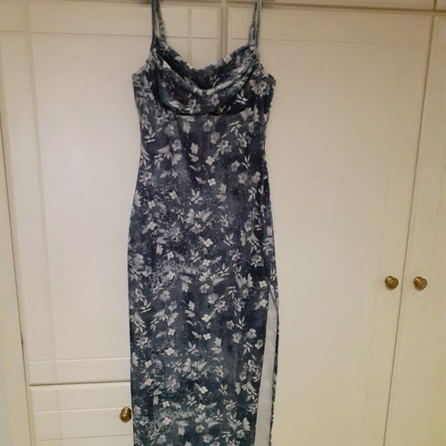 Shein midi dress like new, floral with slit, white and gray