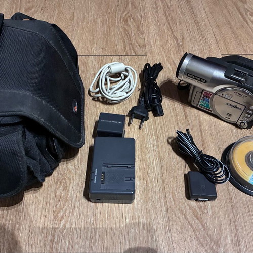 Hitachi DVD camera like new with original accessories and case
