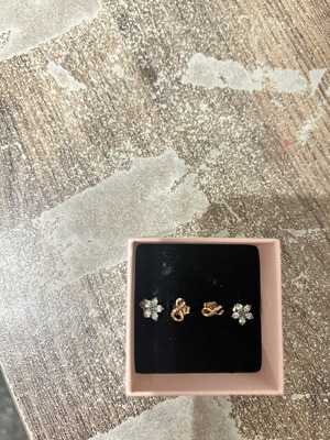 Pandora earrings, 2 pairs, gold and silver
