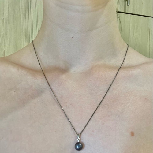 Tahitian Pearl Pendant with 925 Sterling Silver Chain like new