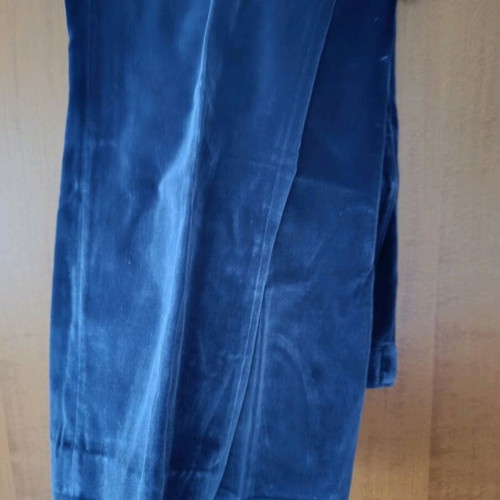 Blue velvet suit like new, tailor made