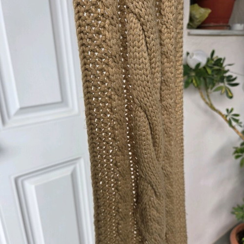 Chunky cable knit scarf like new, beige and mustard yellow