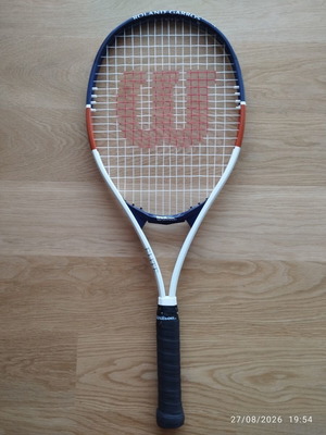 Ρακέτα τένις Wilson Roland Garros Elite με πλέγμα Wilson και overgrip
