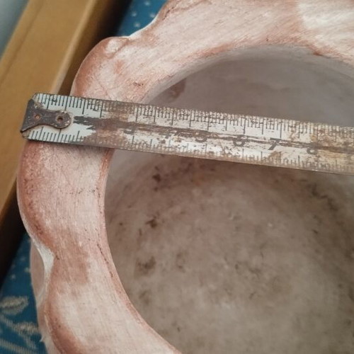 Terracotta flowerpots like new, handmade with embossed bow