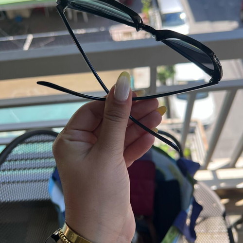 Cat Eye Y2K Sunglasses Like New, Black Frame