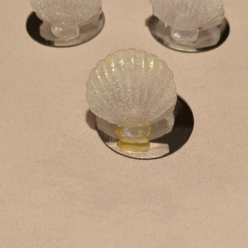 Decorative shells with rhinestones like new, set of 3