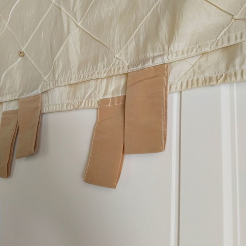 Curtain set 1.40x2.20 meters with decorative details, satin quality
