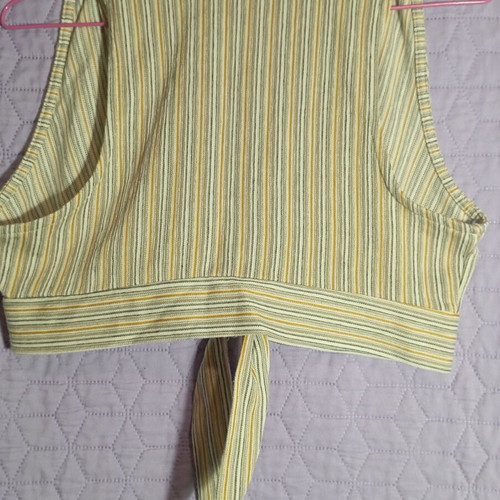 Top with Front Tie like new, yellow, size M