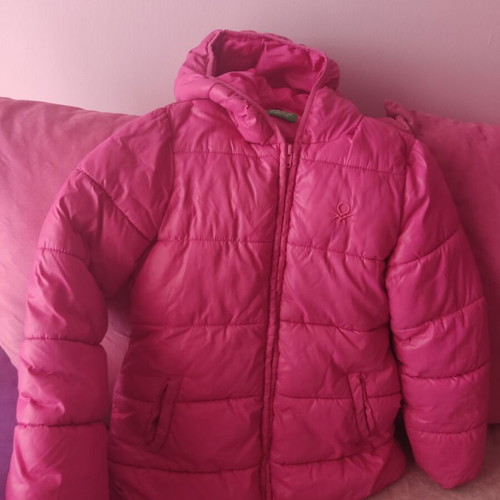 Benetton fuchsia jacket like new for 7-8 years old