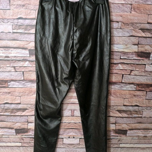 Vinil black leggings like new, wide fit
