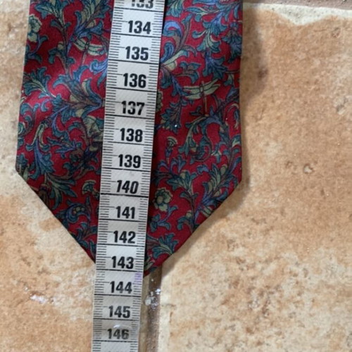 Set of 2 silk ties like new, multicolored