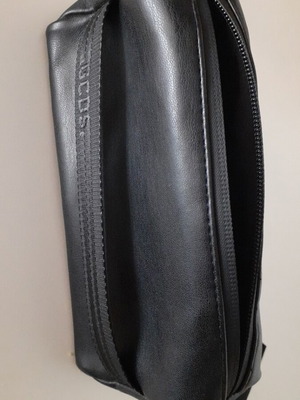 GCDS glasses pouch with cleaning cloth, black