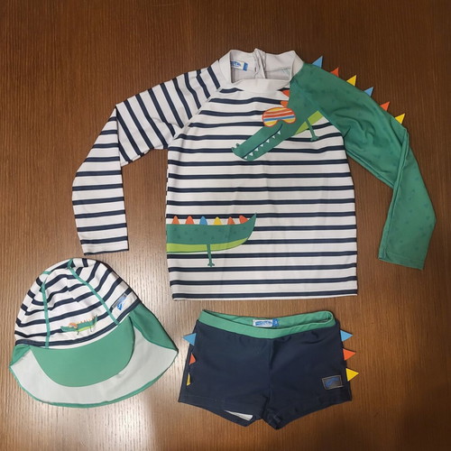 Boys' beach swimwear set age 5, like new