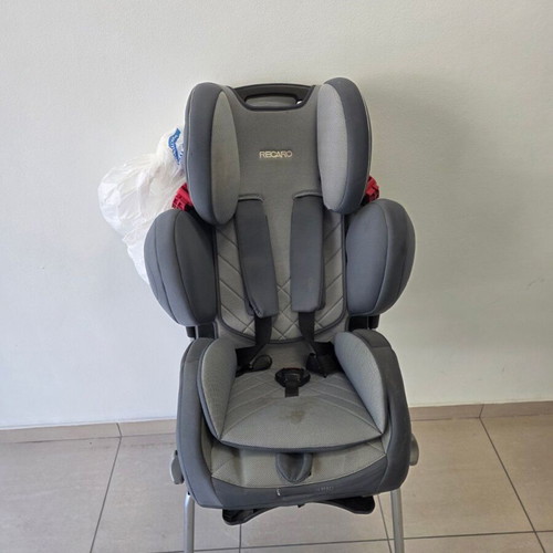 Recaro Young Sport Hero Car Seat 9-36 kg used