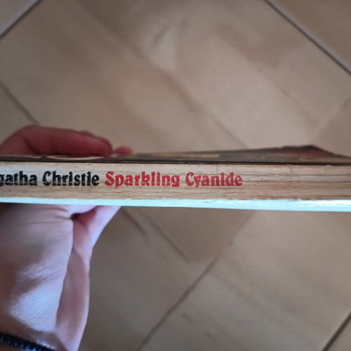 Agatha Christie Sparkling Cyanide book used, English edition Fontana