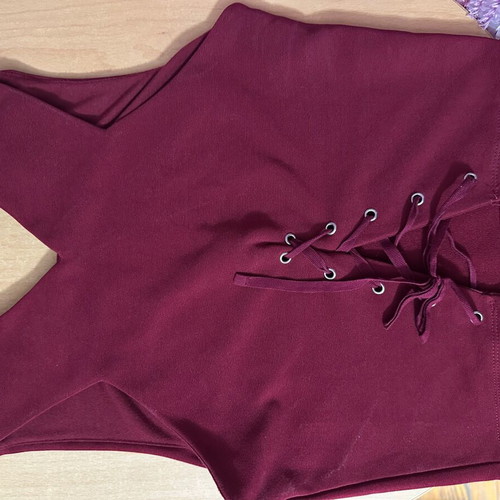 Stradivarius crop top, purple red, size M
