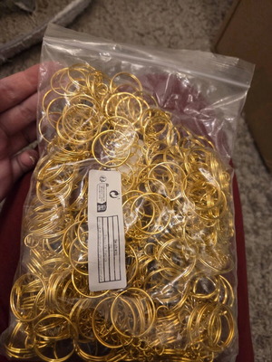 Keychain rings new in gold color