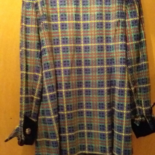 Velvet kazaka used, size L, multicolor