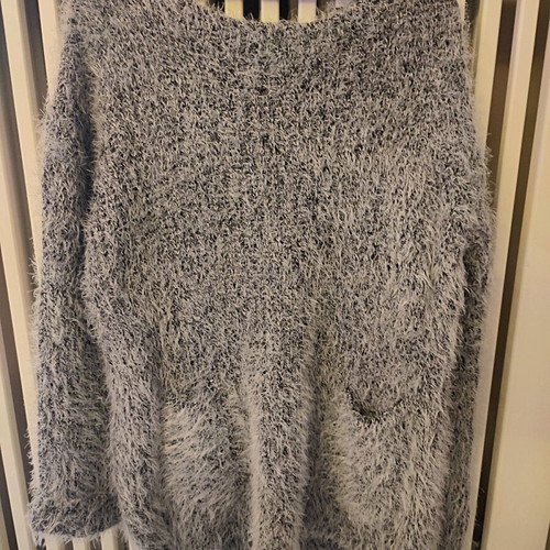 Soft pullover M/L like new, gray