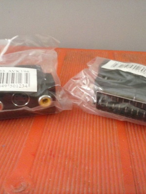 Αντάπτορας Scart male σε 3 x RCA και s-video καινούργιος με διακόπτη in-out