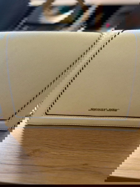 Michael Kors τσαντάκι