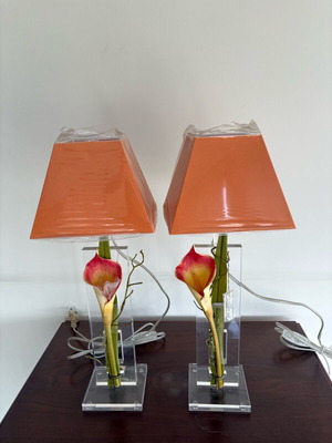 Table lamps new, set of 2 with peach shades and tulip flower